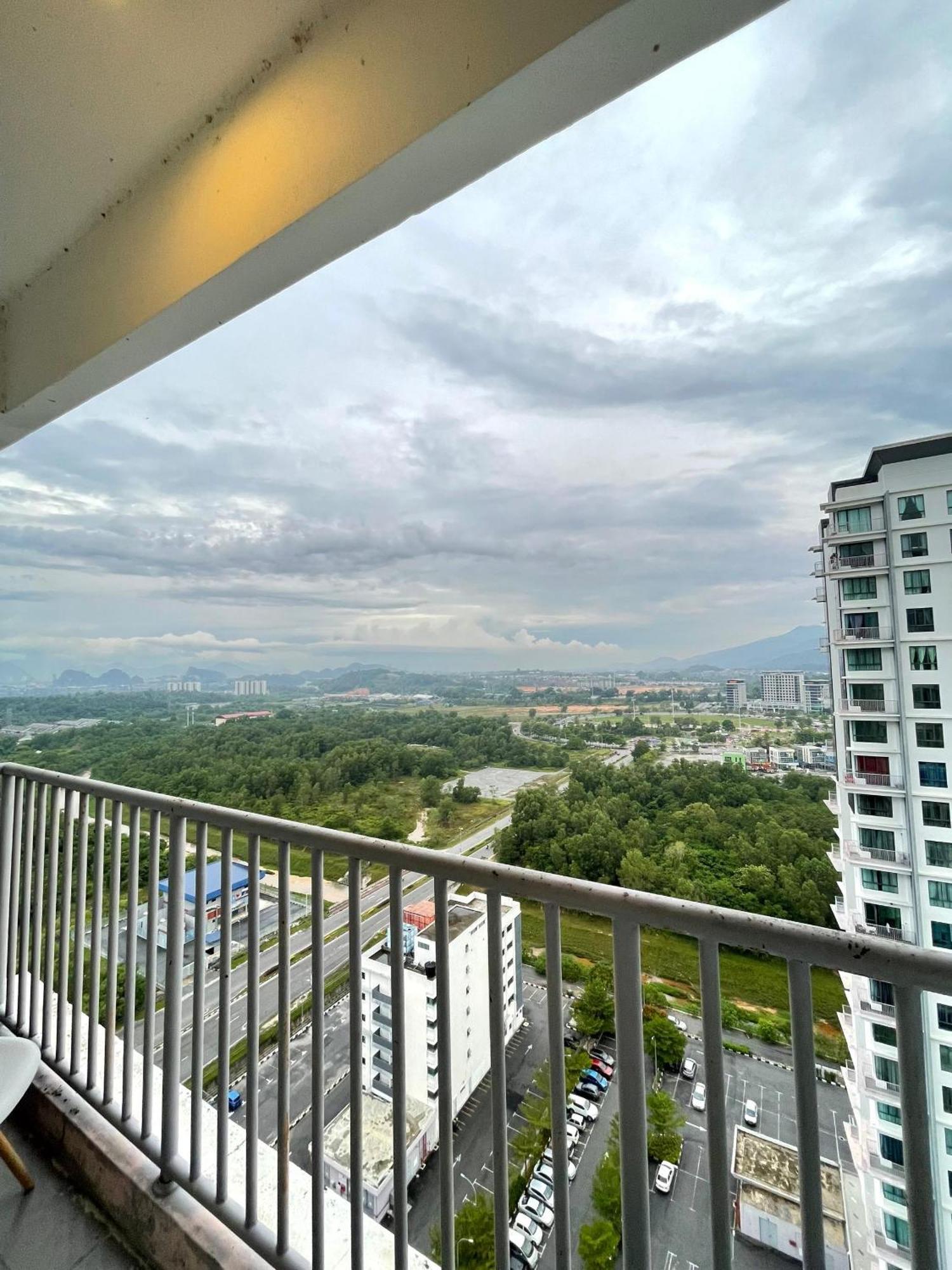 Casa Kayangan Meru Ipoh 3Br Allure -By Goswell Exterior foto